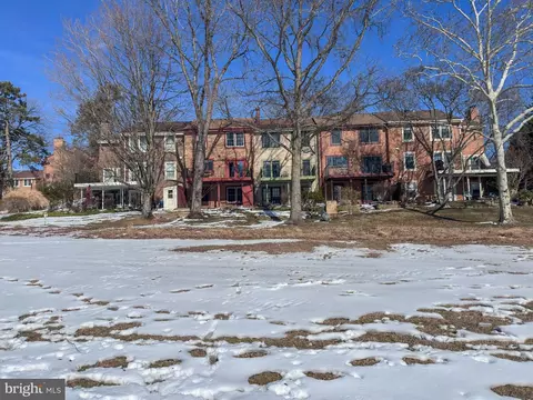 2158 Golf Course Dr, Reston, VA 20191 photo 34