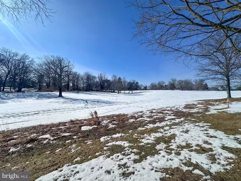 2158 Golf Course Dr, Reston, VA 20191 photo 30