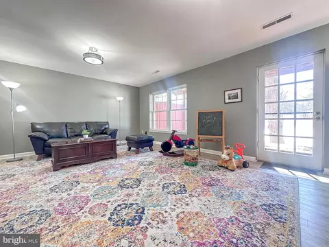 2158 Golf Course Dr, Reston, VA 20191 photo 19