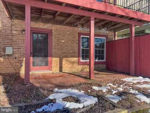 2158 Golf Course Dr, Reston, VA 20191 photo 27