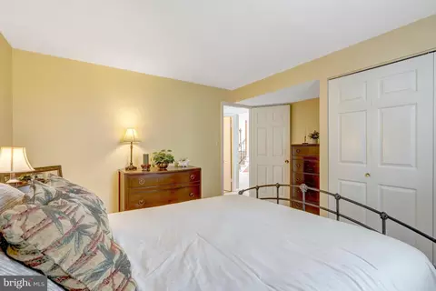 Bedroom - 7604 Bertito Ln, Springfield, VA 22153 photo 2 of 6