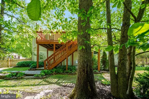 Exterior - 7604 Bertito Ln, Springfield, VA 22153 photo 8 of 16