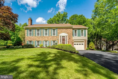 Exterior - 7604 Bertito Ln, Springfield, VA 22153 photo 3 of 16