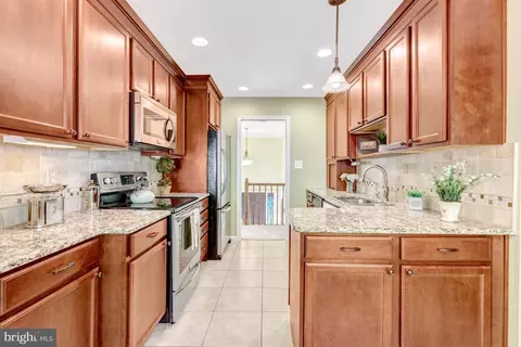 Kitchen - 7604 Bertito Ln, Springfield, VA 22153 photo 2 of 5