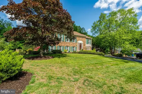 Exterior - 7604 Bertito Ln, Springfield, VA 22153 photo 4 of 16