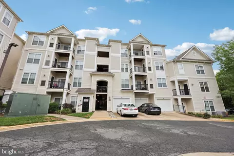 11355 Aristotle Dr #8-313, Fairfax, VA 22030