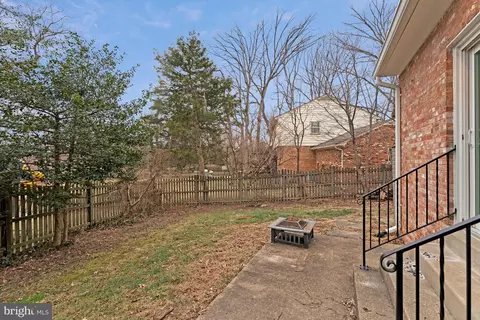 Exterior - 1400 Gower Ct, Mclean, VA 22102 photo 2 of 15