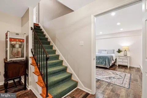 Entry Way - 1400 Gower Ct, Mclean, VA 22102 photo 5 of 5