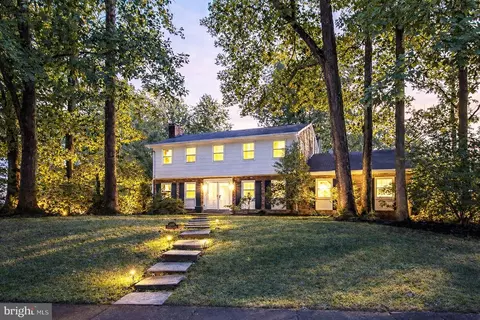 Exterior - 1400 Gower Ct, Mclean, VA 22102 photo 1 of 15