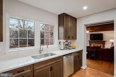 Kitchen - 1400 Gower Ct, Mclean, VA 22102 photo 4 of 4