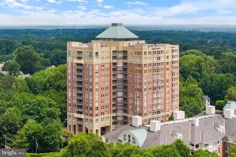 11776 Stratford House Pl #901, Reston, VA 20190