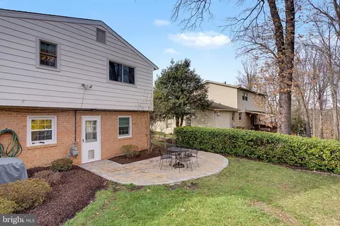 Exterior - 6607 Grey Fox Dr, Springfield, VA 22152 photo 5 of 13