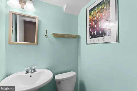 8117 Dabney Ave, Springfield, VA 22152 photo 23