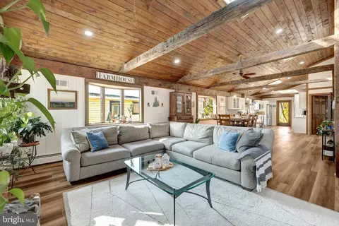 6918 Chelsea Rd, Mclean, VA 22101