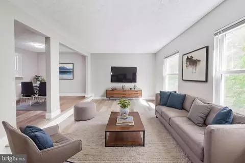 Living - 8108 Steeple Chase Ct, Springfield, VA 22153 photo 1 of 1