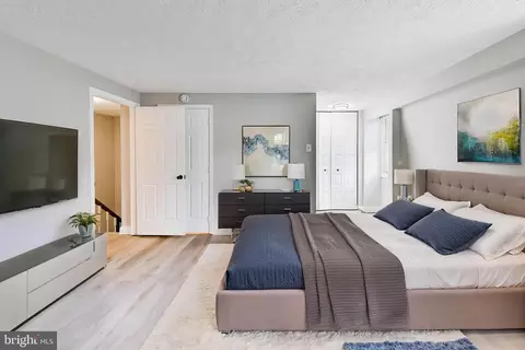 Bedroom - 8108 Steeple Chase Ct, Springfield, VA 22153 photo 2 of 4