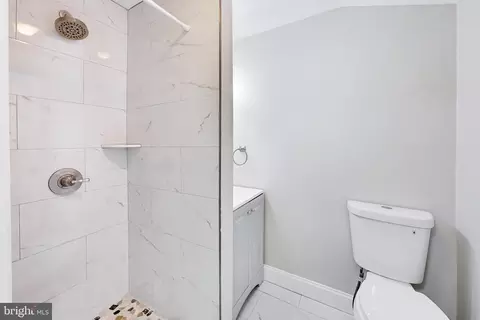 Bath - 8108 Steeple Chase Ct, Springfield, VA 22153 photo 3 of 4