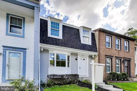 8108 Steeple Chase Ct, Springfield, VA 22153