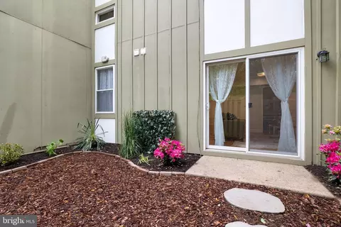 Exterior - 11172 Forest Edge Dr, Reston, VA 20190 photo 6 of 9