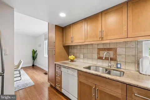 Kitchen - 11172 Forest Edge Dr, Reston, VA 20190 photo 2 of 3