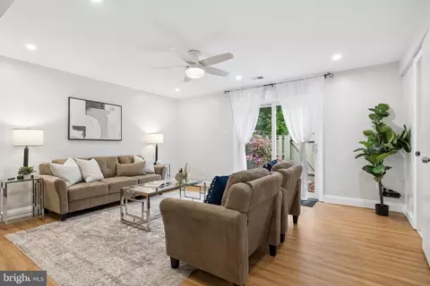 Living - 11172 Forest Edge Dr, Reston, VA 20190 photo 4 of 6