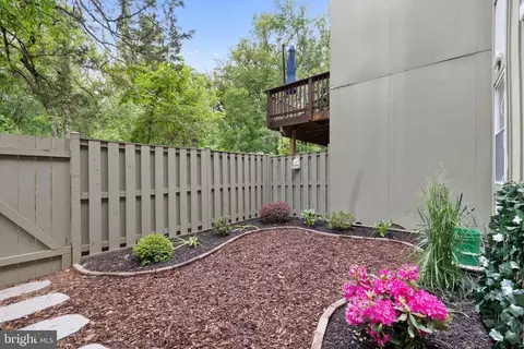 Exterior - 11172 Forest Edge Dr, Reston, VA 20190 photo 4 of 9