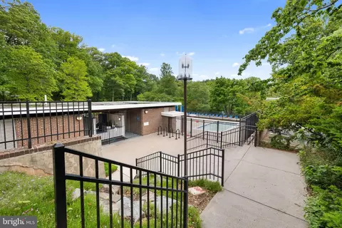 Exterior - 11172 Forest Edge Dr, Reston, VA 20190 photo 7 of 9