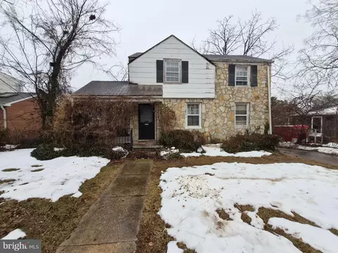 2839 Cherry St, Falls Church, VA 22042
