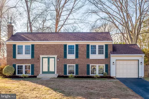 1540 Powells Tavern Pl, Herndon, VA 20170