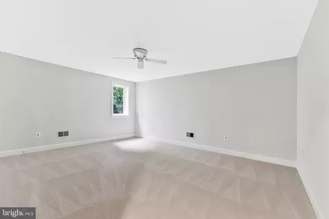 Bedroom - 1025 Broad Branch Ct, Mclean, VA 22101 photo 4 of 6