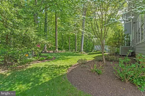 Exterior - 1025 Broad Branch Ct, Mclean, VA 22101 photo 9 of 10