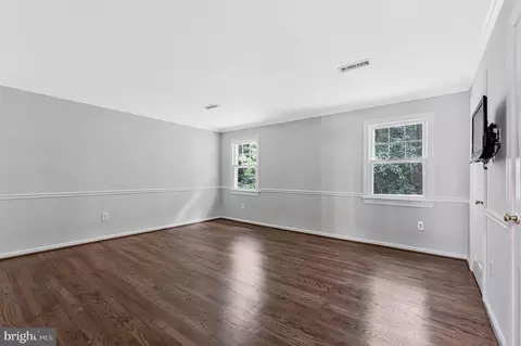 Bedroom - 1025 Broad Branch Ct, Mclean, VA 22101 photo 3 of 6
