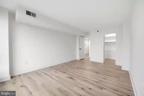 1808 Old Meadow Rd #1201, Mclean, VA 22102 photo 23