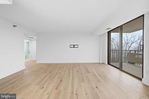 1808 Old Meadow Rd #1201, Mclean, VA 22102 photo 11