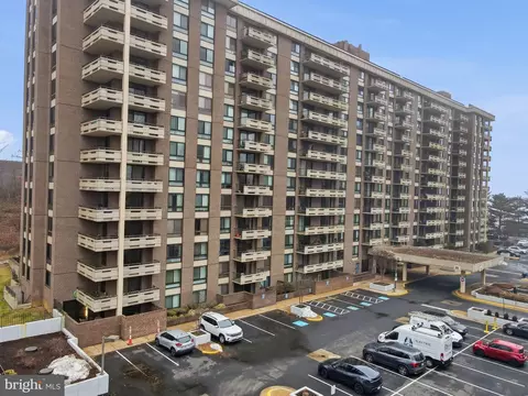 1808 Old Meadow Rd #1201, Mclean, VA 22102 photo 33