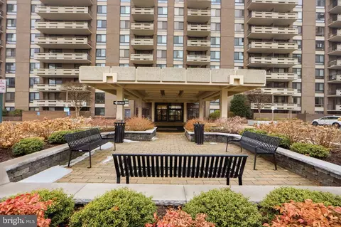 1808 Old Meadow Rd #1201, Mclean, VA 22102 photo 5