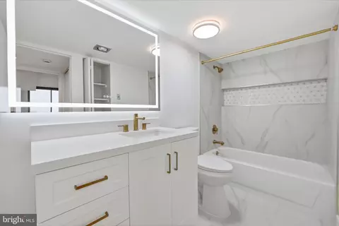 1808 Old Meadow Rd #1201, Mclean, VA 22102 photo 19