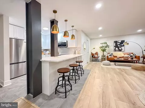 3245 Rio #206, Falls Church, VA 22041