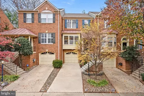 1396 Park Garden Ln, Reston, VA 20194