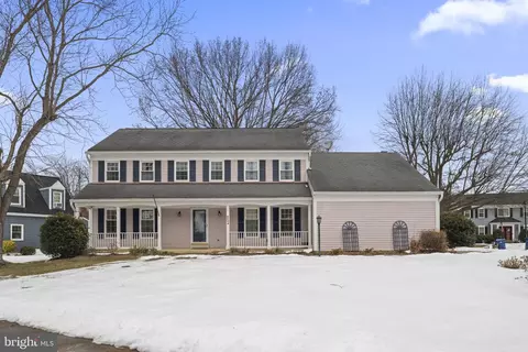 5504 Teak Ct, Alexandria, VA 22309