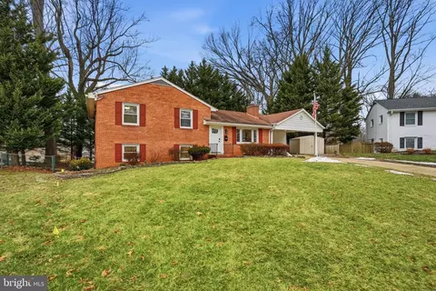 5718 Anola Ct, Springfield, VA 22151