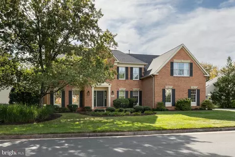 3515 Broadrun Dr, Fairfax, VA 22033