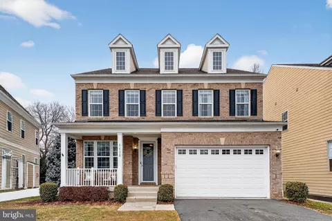6628 Jessamine Ln, Annandale, VA 22003