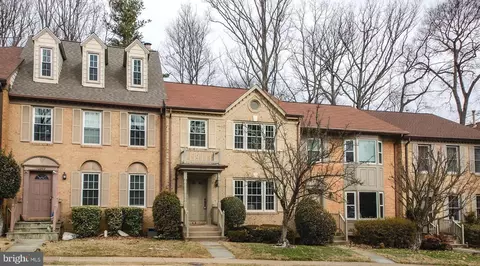 12540 Sweet Leaf Ter, Fairfax, VA 22033