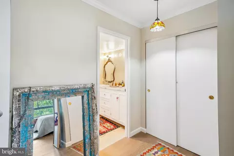 Entry Way - 1808 Old Meadow Rd #906, Mclean, VA 22102 photo 2 of 2