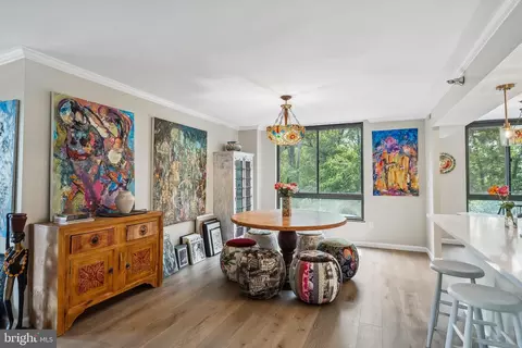 Dining - 1808 Old Meadow Rd #906, Mclean, VA 22102 photo 2 of 2