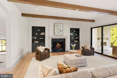 Living - 1223 Somerset Dr, Mclean, VA 22101 photo 1 of 3