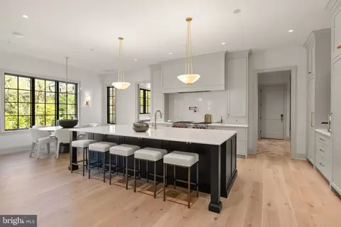 Kitchen - 1223 Somerset Dr, Mclean, VA 22101 photo 3 of 4