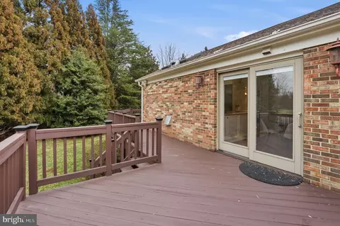 Exterior - 8416 Weller Ave, Mclean, VA 22102 photo 2 of 8