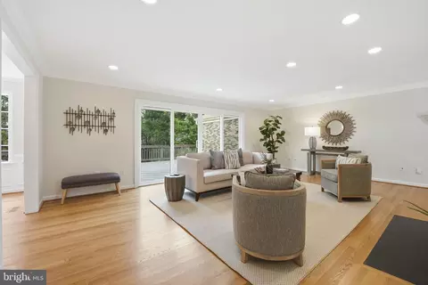 Living - 8416 Weller Ave, Mclean, VA 22102 photo 1 of 5